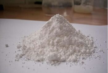 Φαρμακευτικό υλικό benzocaine CAS 59-46-1 αγνότητας σκονών 99% Benzocain για το τοπικό αναισθητικό Benzocaine