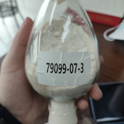 1-Boc-4-Piperidone σκόνη 79099-07-3 μεσάζοντες για την οργανική σύνθεση